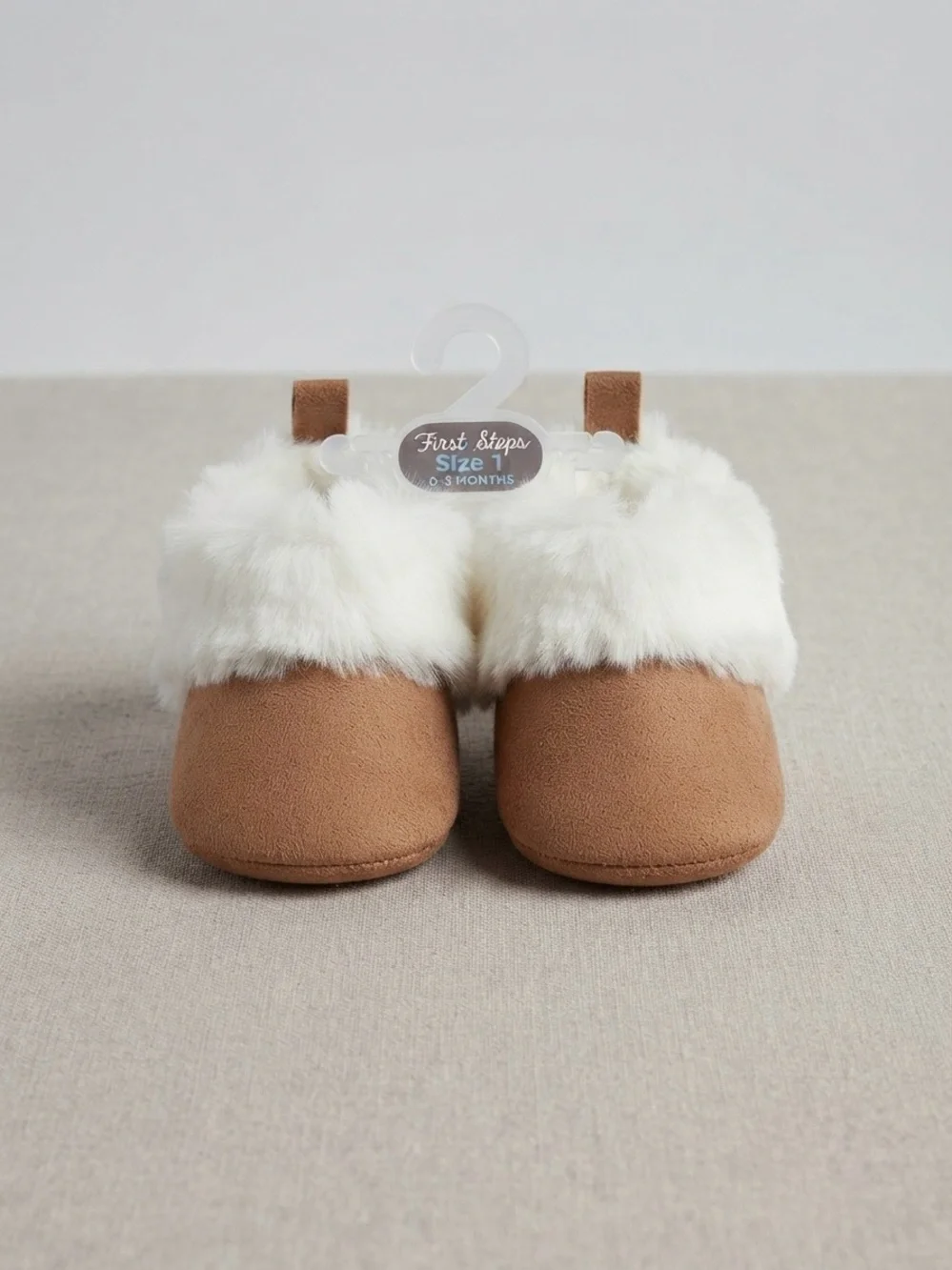 Brand New Baby Girl’s First Steps Size 1 (0-3 Months) Faux Fur Booties